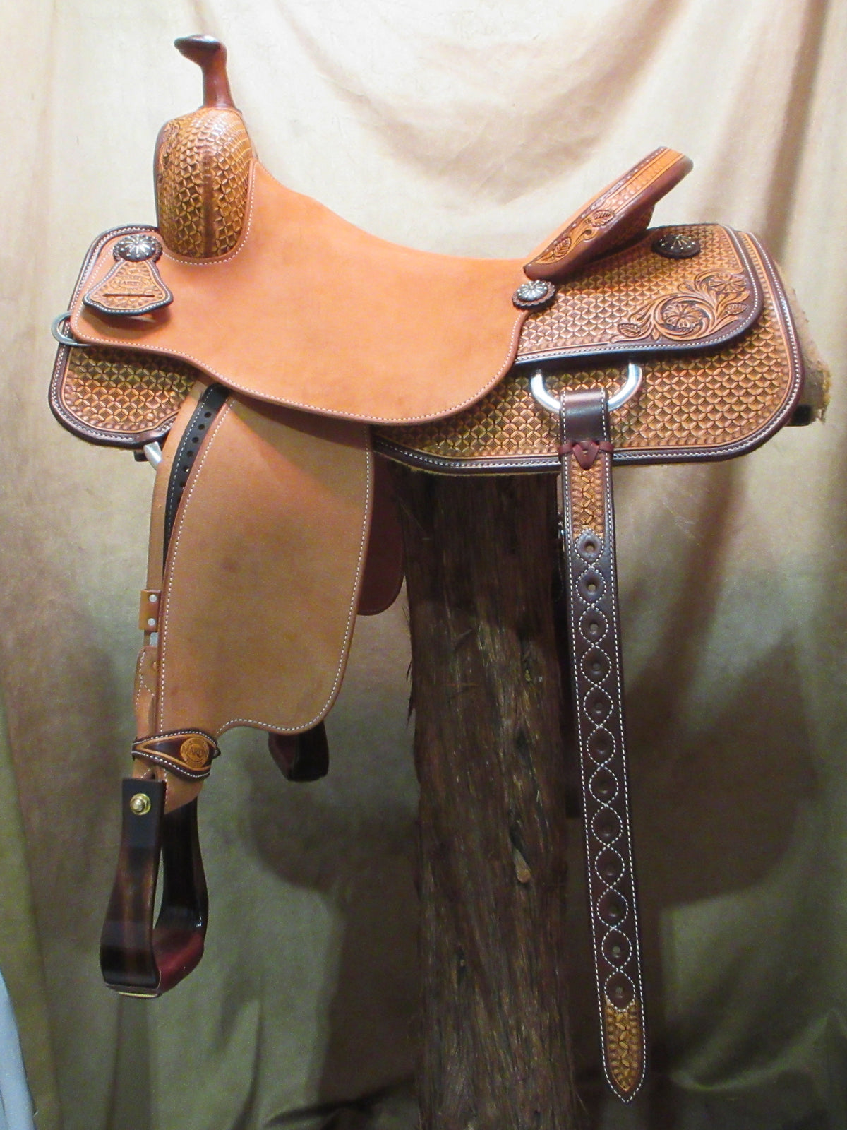 Ranch Cutter Saddle, Natural 17" | 13520